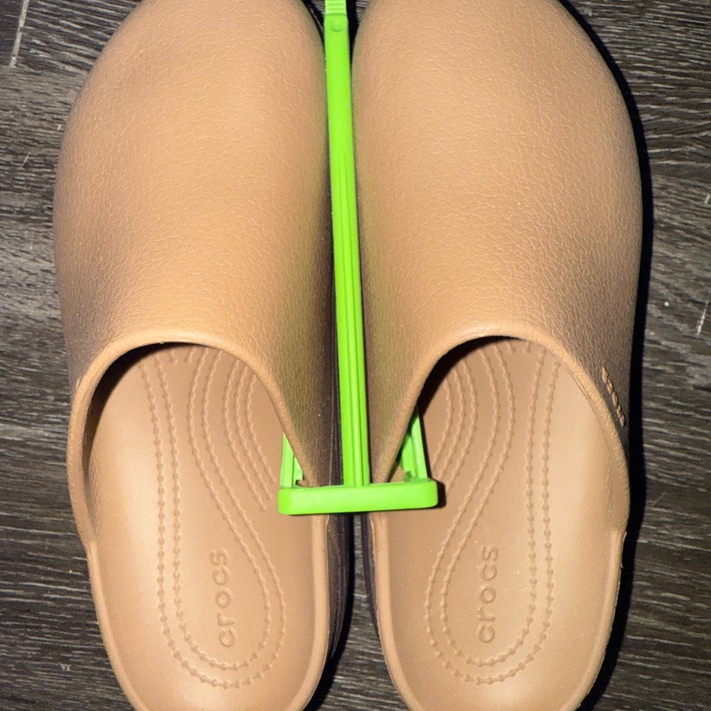 Crocs Dylan Platform Clogs-Sepia-Size 8